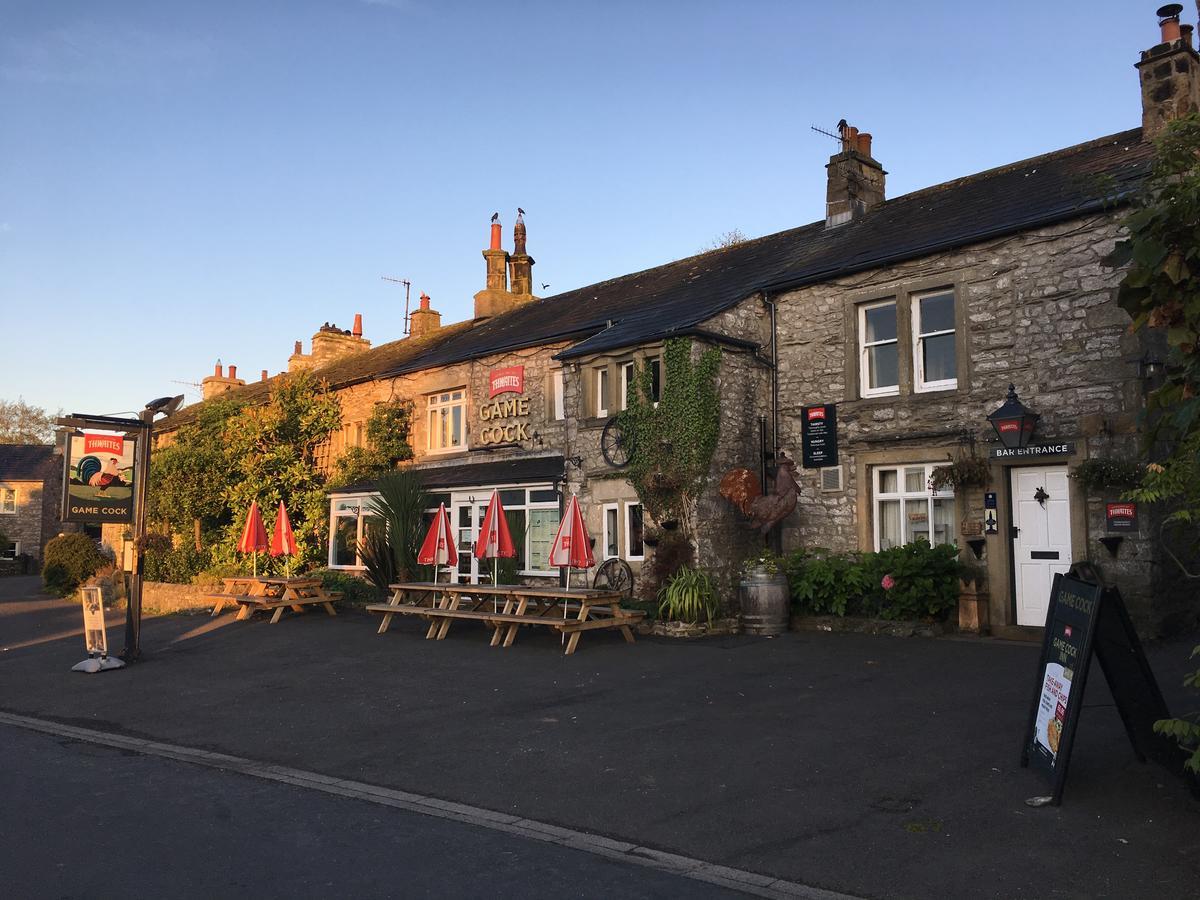 The Game Cock Inn Austwick Kültér fotó